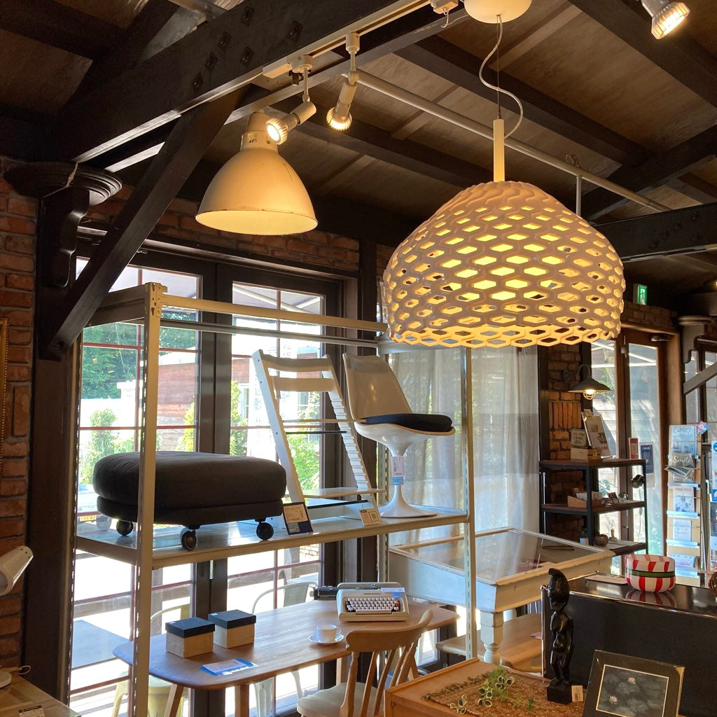 フロス / FLOS TATOU S2 ホワイト ペンダントライト パトリシア