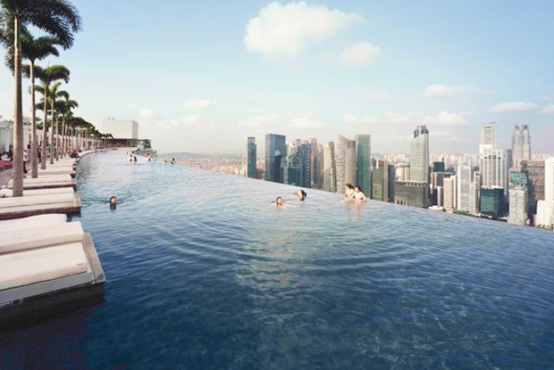 シンガポール「マリーナベイ・サンズ」に泊まって「天空のプール」で