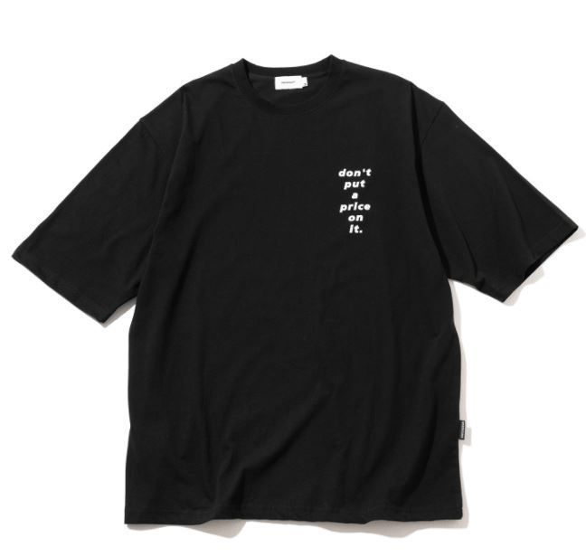 TXTボムギュ着用MASSNOUNのAPPEARANCE OVERSIZED T-SHIRTS 全2色