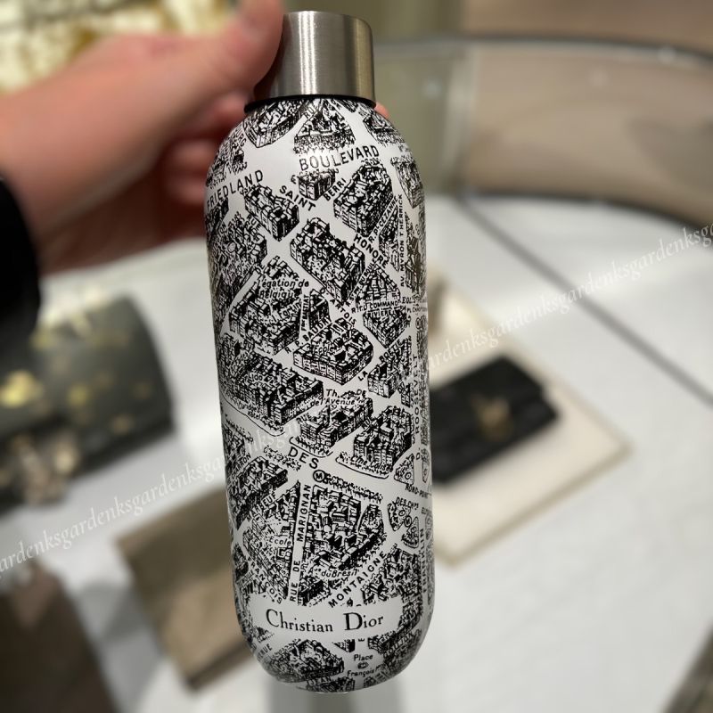 DIOR☆ウォーターボトル プラン ドゥ パリ☆すぐ届く！ (Dior