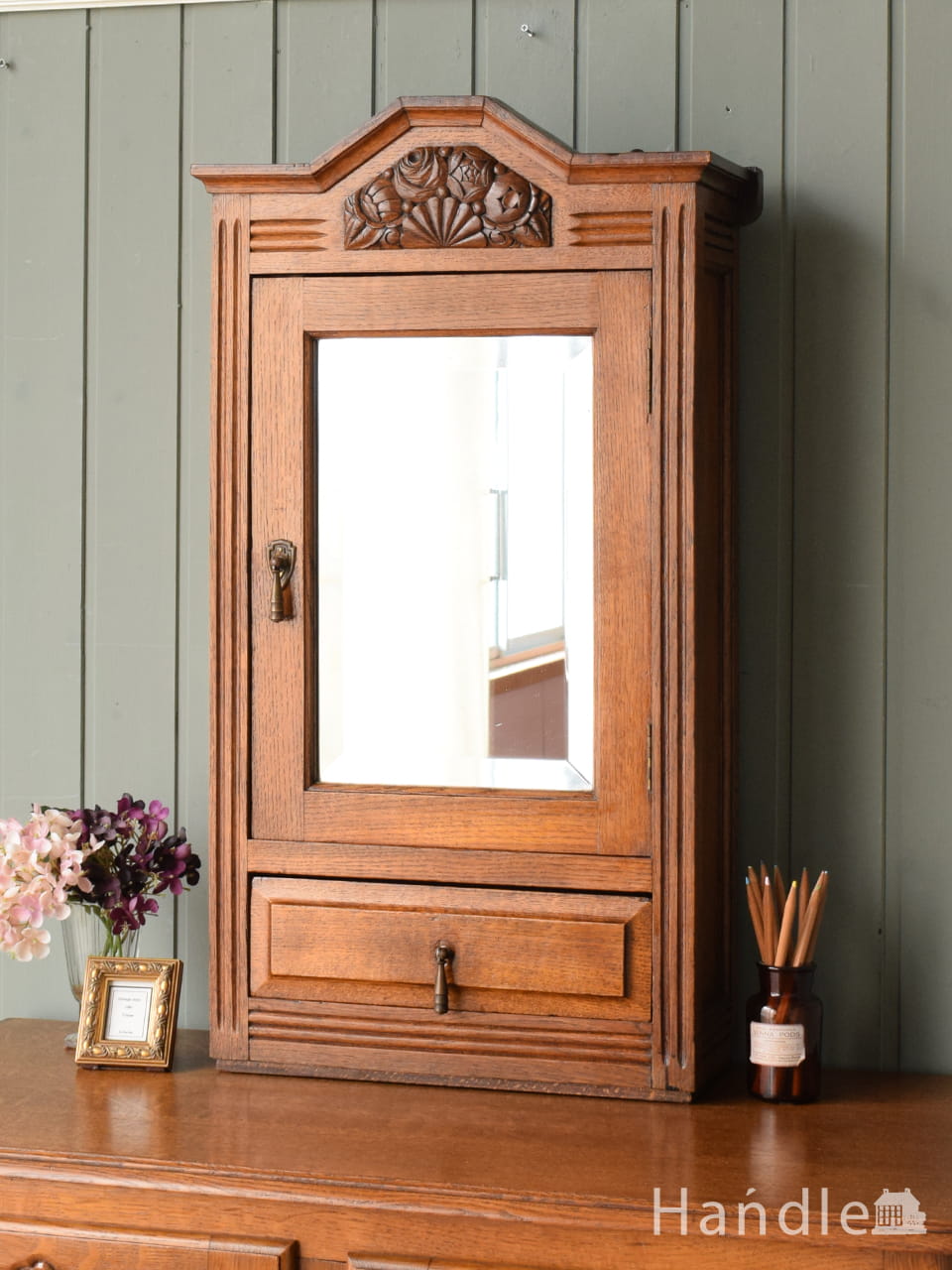 アンティークのペイント家具、フランスの素敵なカップボード（食器棚