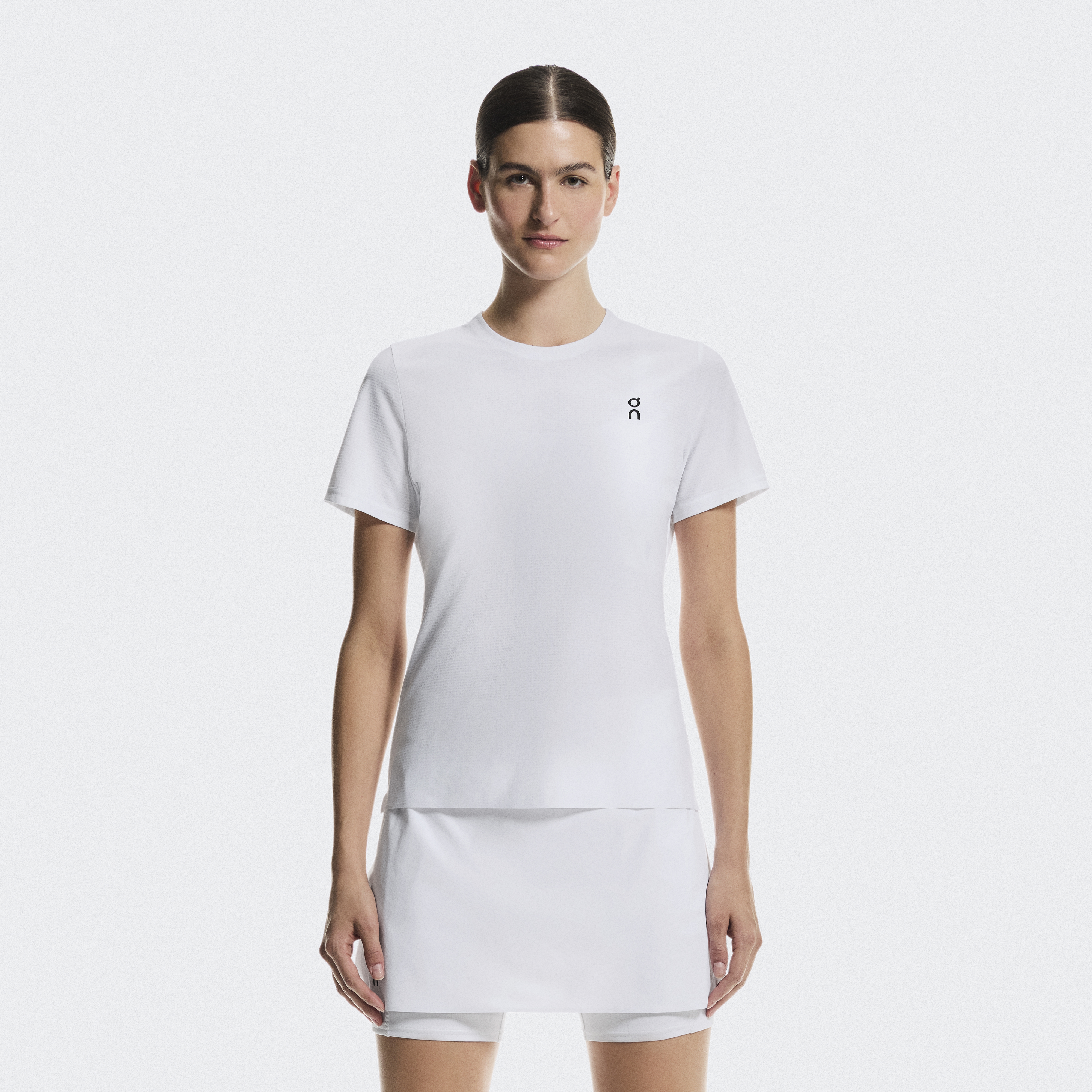 Tennis Gear: On-Court Shoes & Apparel | On | On Japan