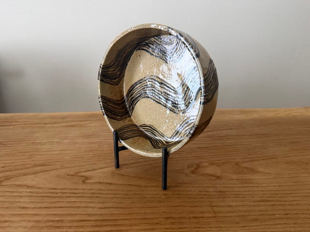 掛谷康樹　練り上げ　丸鉢　惣堂窯　丸皿 お店開いてます。 惣堂窯、掛谷康樹さんの練上手皿7寸。 なみなみ模様