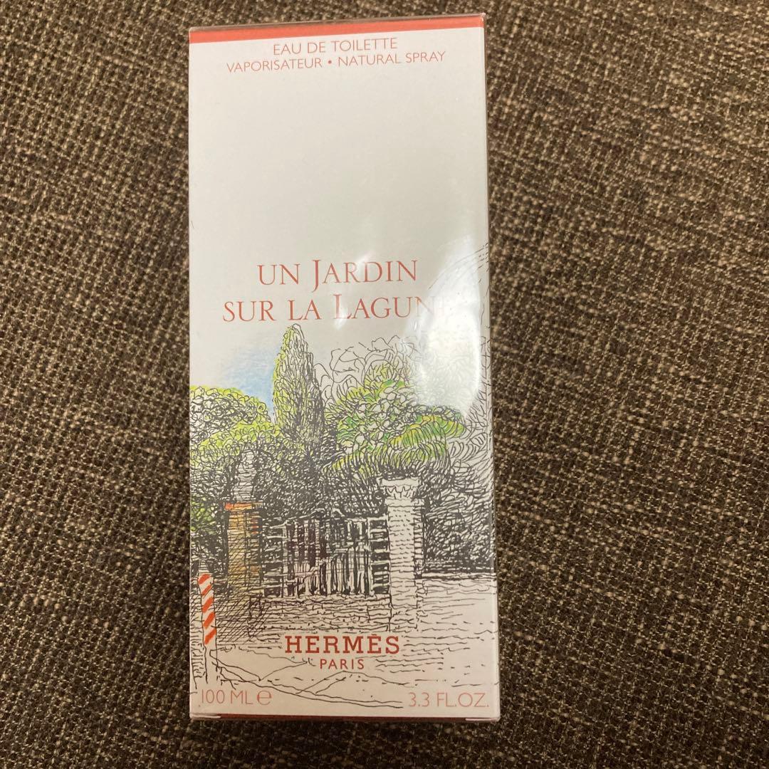 値下げ！エルメスUN JARDIN SUR LA LSGUNE香水 エルメス HERMES シテールの庭 EDT 50ml 庭園のフレグランス ユニ