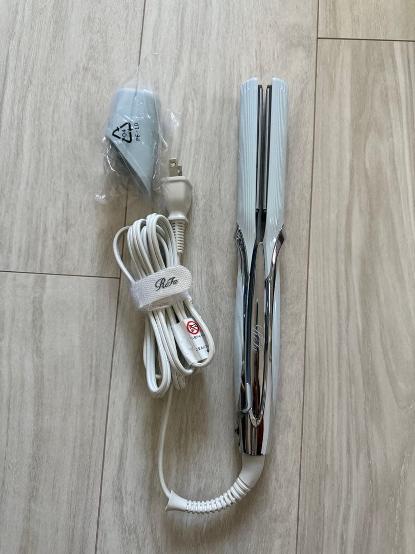 リファ ストレートヘアアイロン リファストレートアイロンプロ（レア髪ストレート） | ヘアアイロン