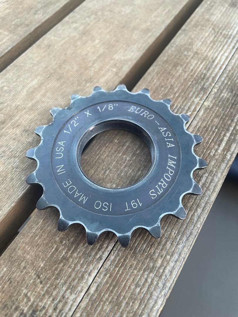 ユーロアジア　コグ　19T EURO ASIA* gold medal pro track cog - BLUE LUG ONLINE STORE