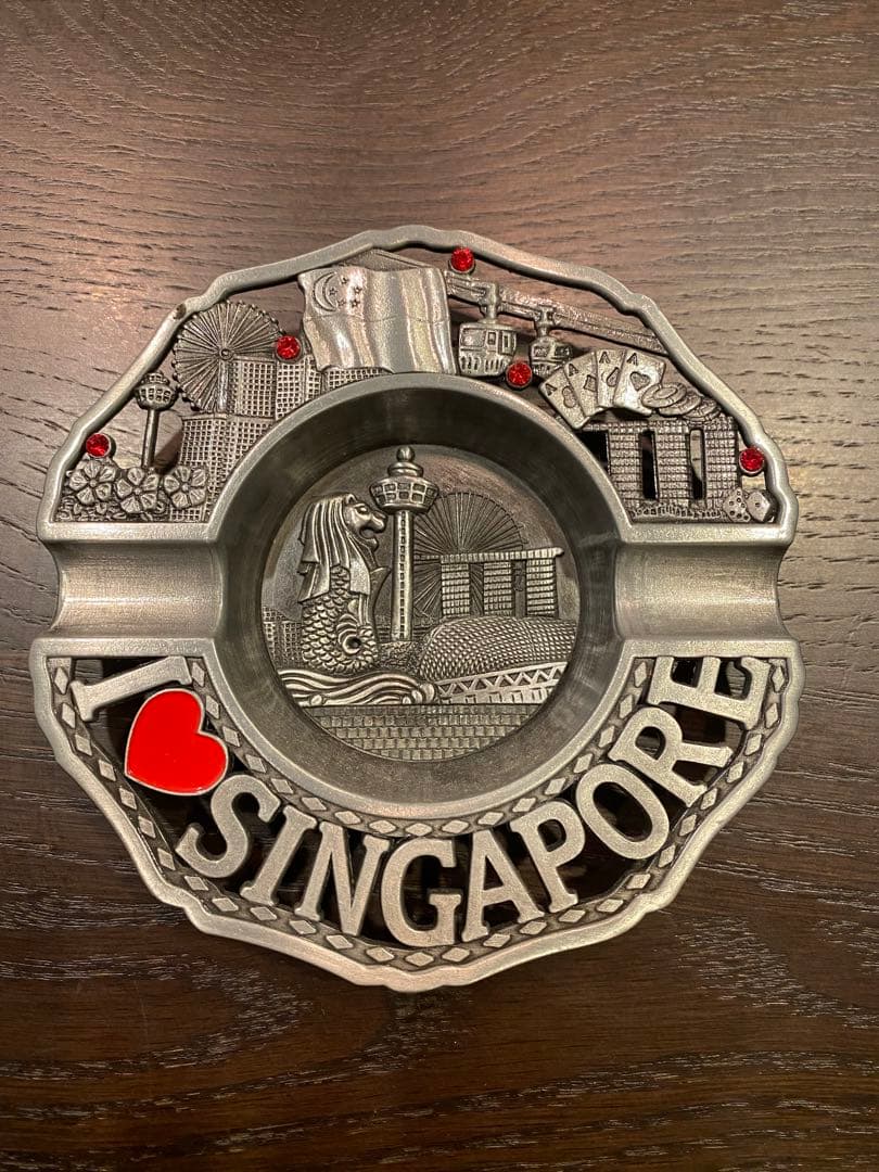 【未使用 美品】シンガポール お土産 灰皿 観賞用 マリーナベイサンズ SG 未使用 美品】シンガポール お土産 灰皿 観賞用 マリーナベイサンズ SG