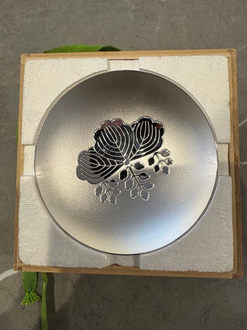 銀杯　純銀140g 純銀140g】銀盃 内閣総理大臣 造幣局刻印あり 銀杯 SILVER 1000 - メルカリ