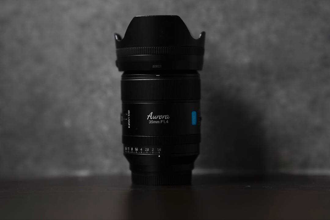 【出品本日まで】SIRUI Aurora 35mm F1.4 Eマウント SIRUI AURORA Series 35mm F1.4 Full-frame Autofocus Lens - SIRUI